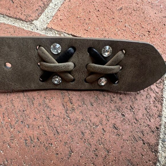 Nomad Western Leather Criss Cross Studded Belt Floral Buckle Brown Medium NEW main image 2